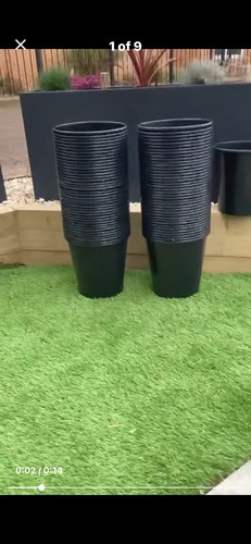 Round plastic flower buckets - round,